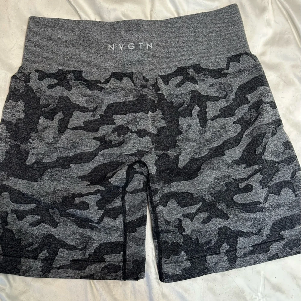 NVGTN Grey Camo Biker Shorts - Picture 1 of 4